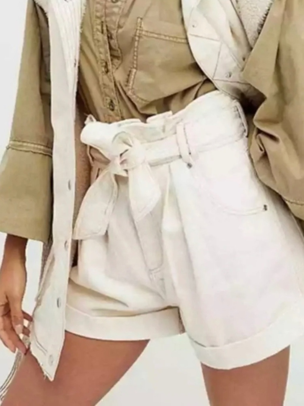 Free People We The Free Nova Paperbag Denim Shorts Cream Plume EUC Size XS